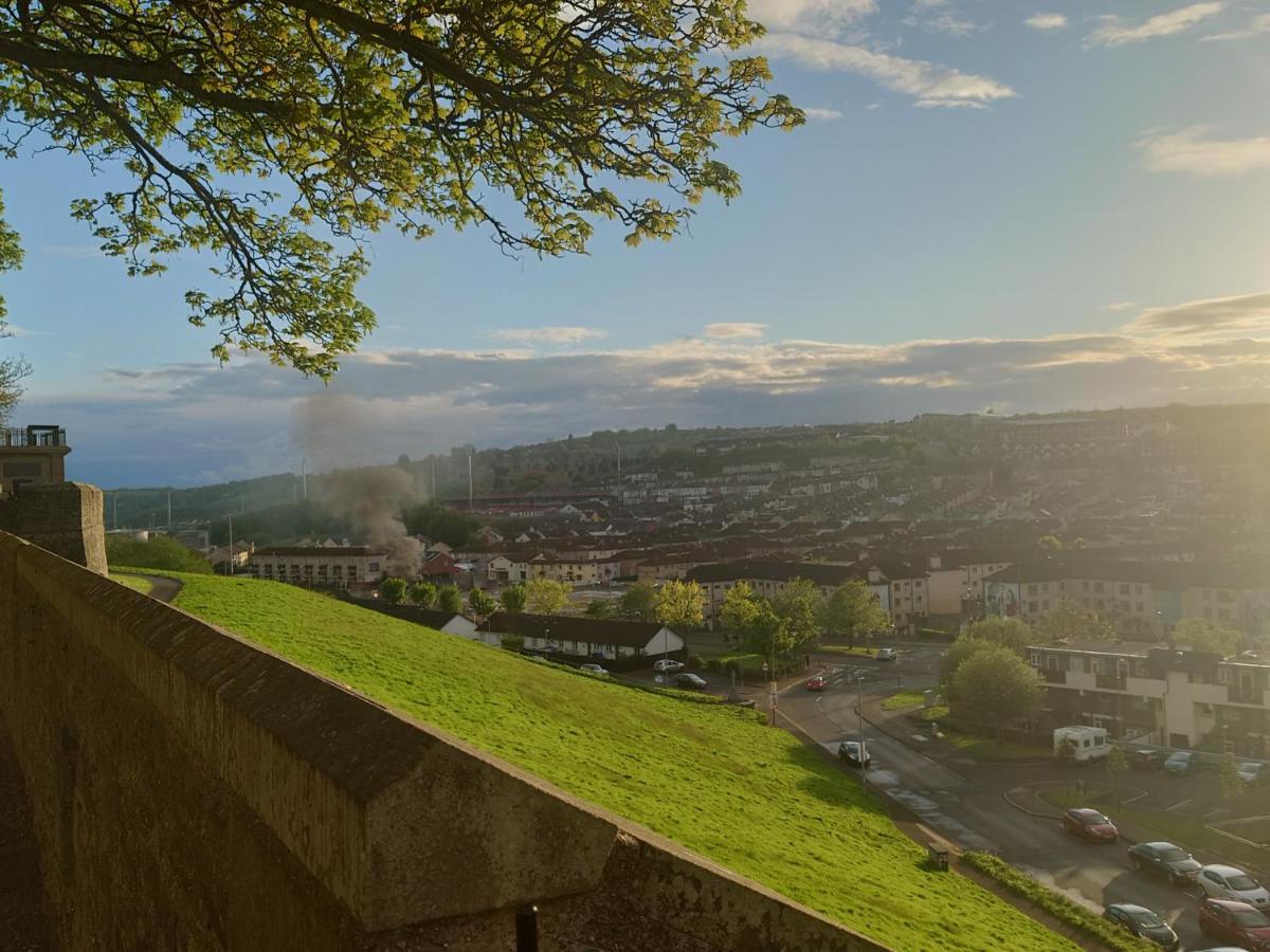 Helens House Derry City Centre Remarkable 3-Bed Extérieur photo