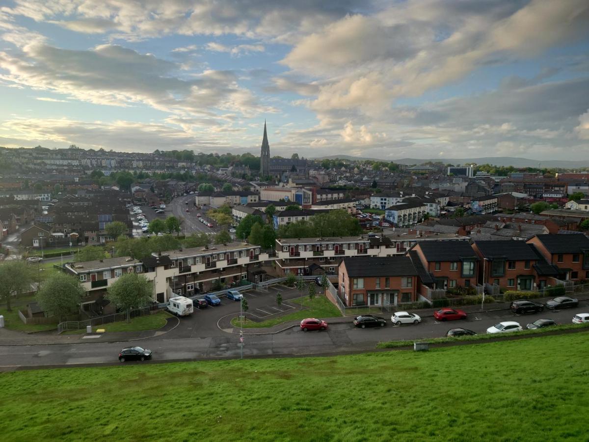 Helens House Derry City Centre Remarkable 3-Bed Extérieur photo